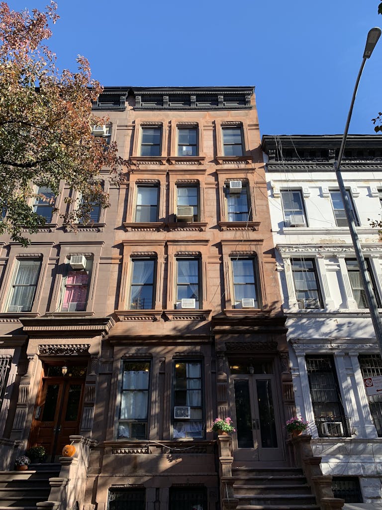 Upper West Side Gem - See The Empire State Building From Your Bedroom 