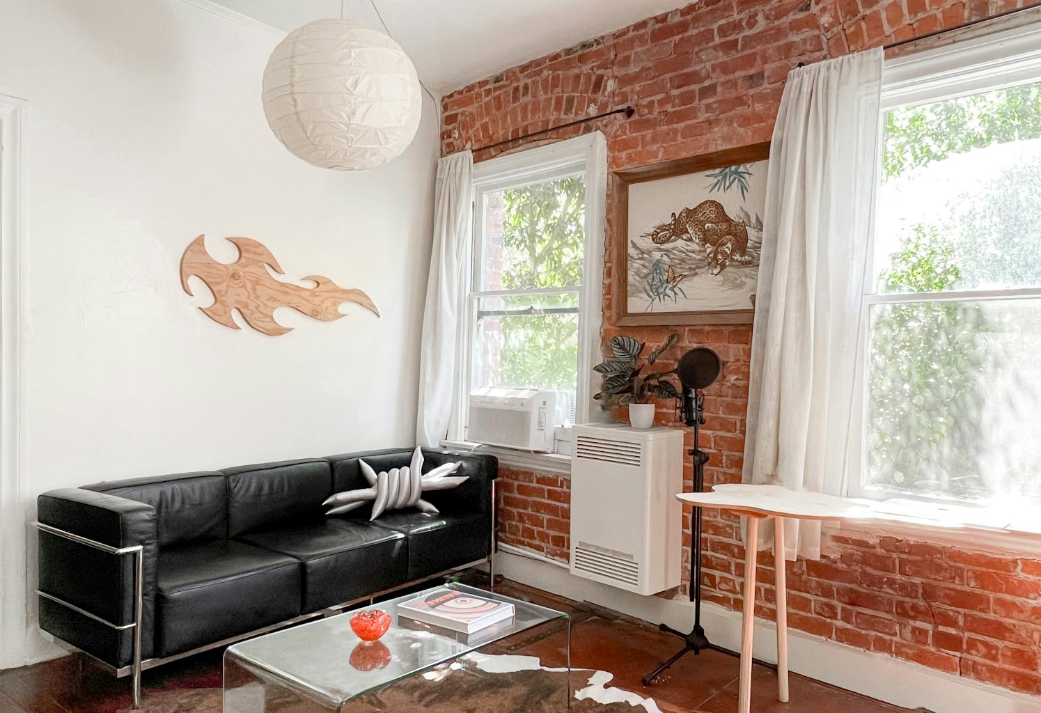 Spacious Silverlake Studio Listings Project