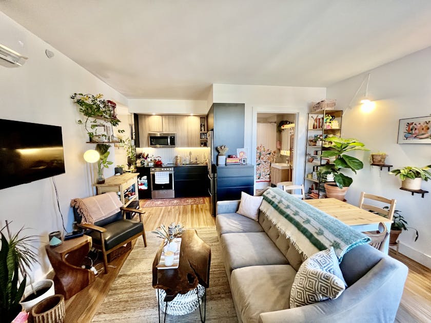 1BR 1BA Sunny Williamsburg Flat w/Private Balcony Listings Project
