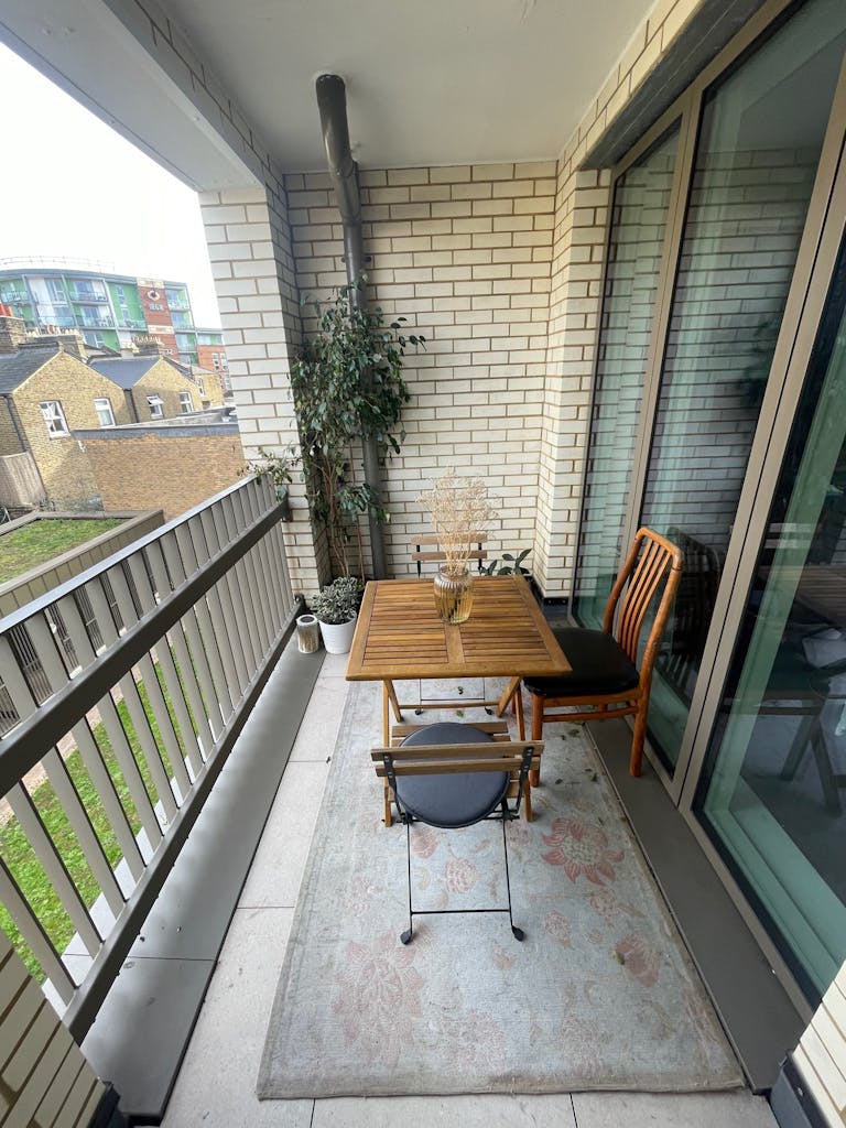 Peckham apartment available April (dates may be flexible after this ...