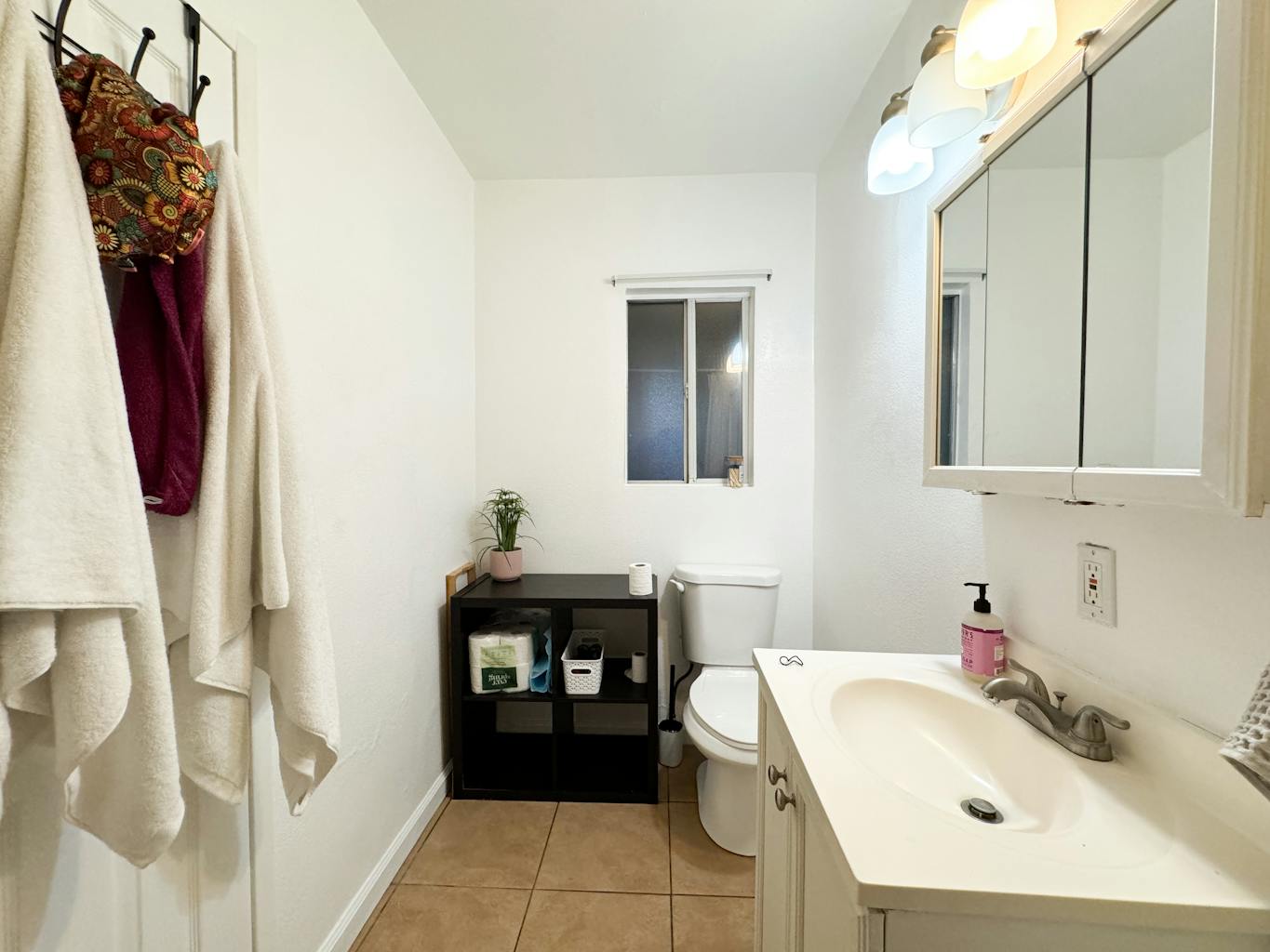 Cozy 1BR Pasadena Backhouse for Sublet Listings Project